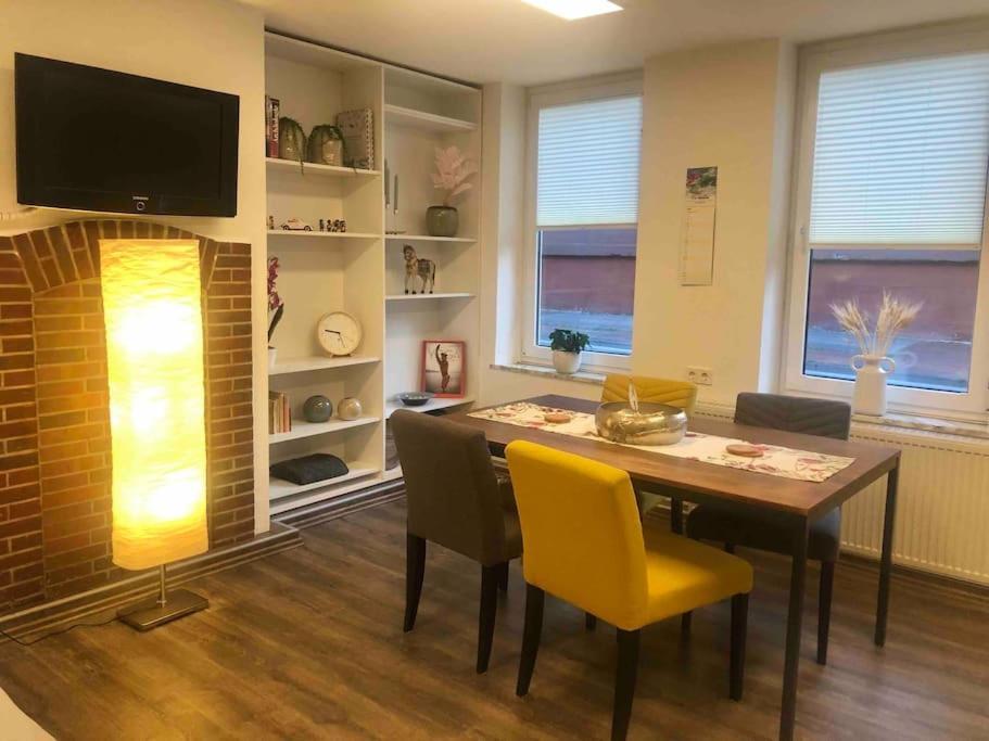 Studio Emdecker Am Delft Appartement Emden Buitenkant foto