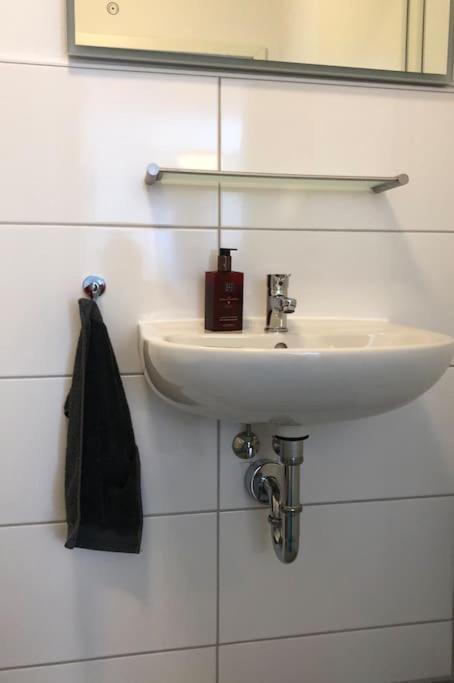 Studio Emdecker Am Delft Appartement Emden Buitenkant foto
