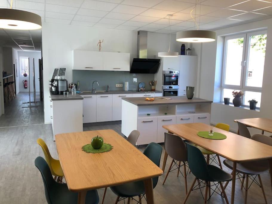 Studio Emdecker Am Delft Appartement Emden Buitenkant foto